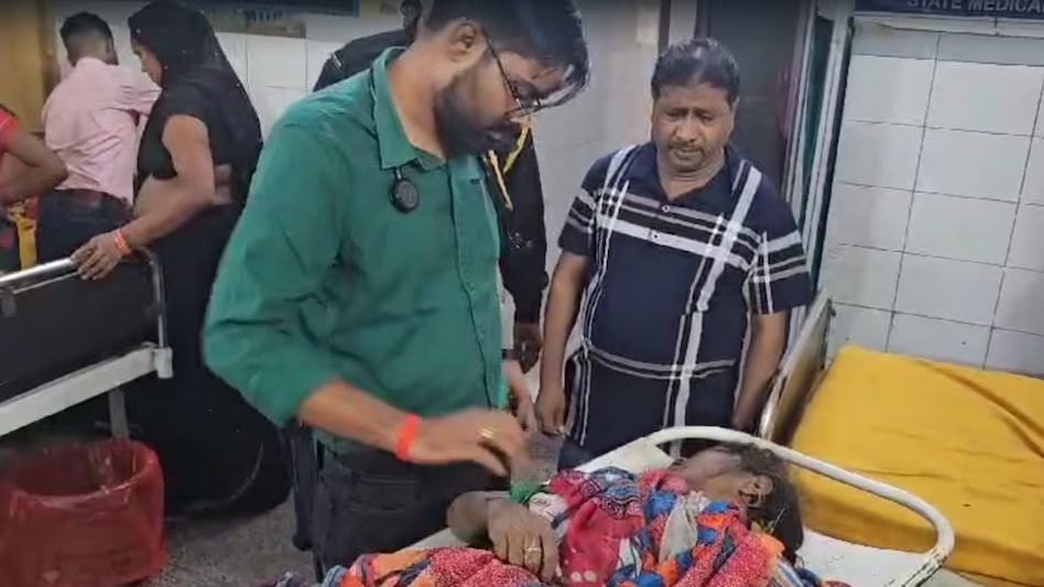 यूपी के हाथरस में सत्संग के दौरान भगदड़ ,121 लोगों की मौत 
