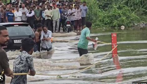 यूपी समेत 15 राज्यों में बारिश का अलर्ट, गुजरात में भारी बारिश से बड़ी तबाही